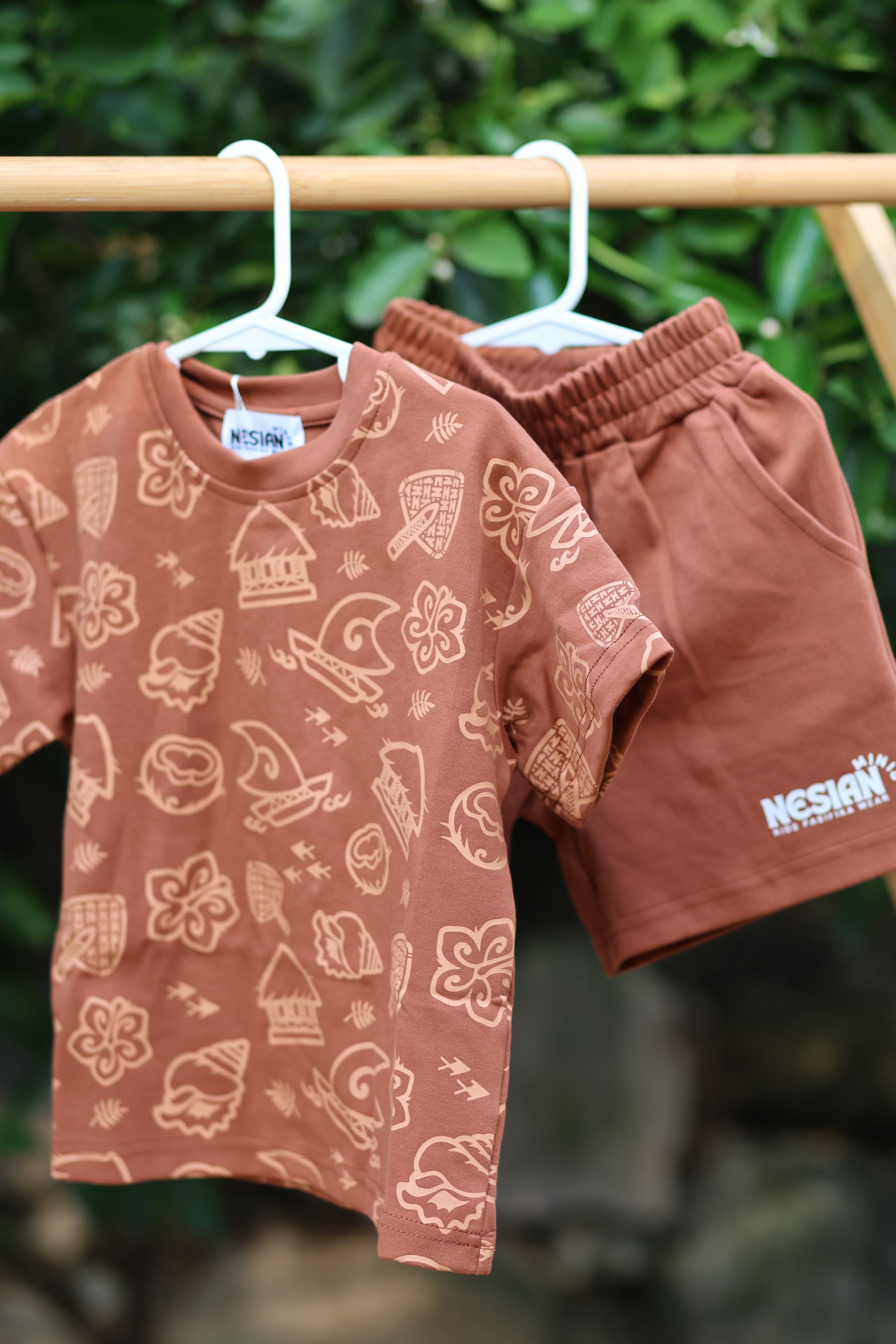 Neapolitan Chocolate Set